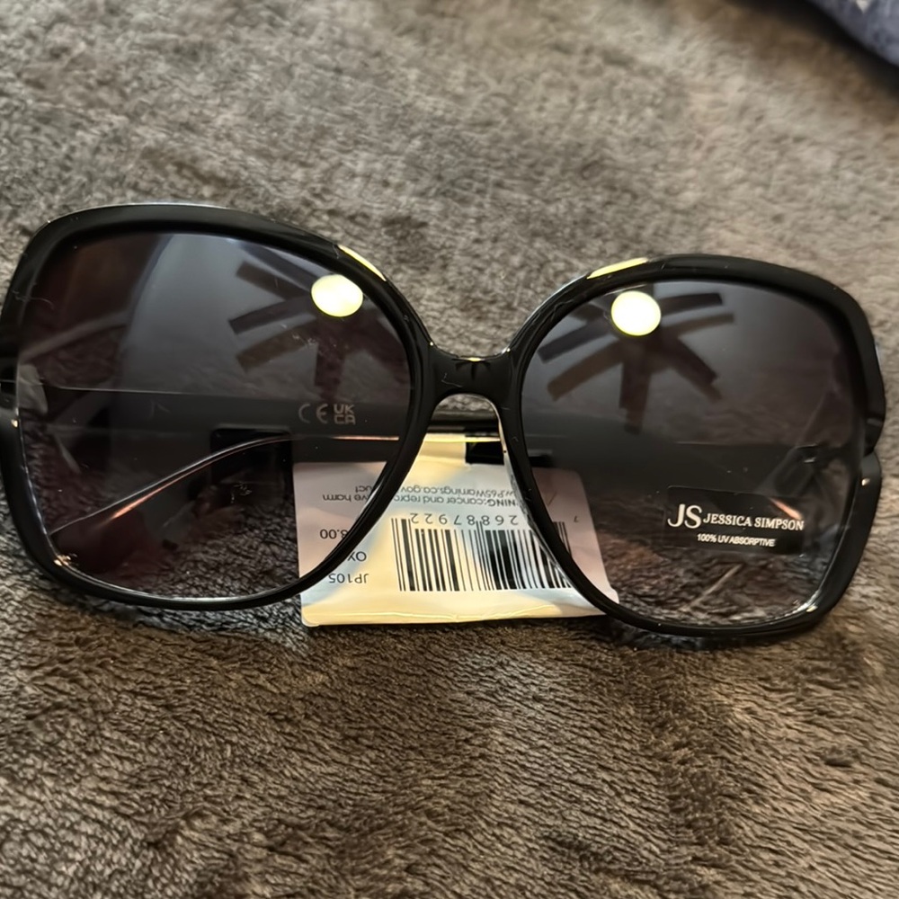 Jessica Simpson Black Oversized Sunglasses with Metallic Accents
